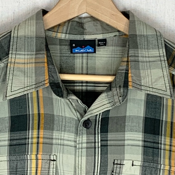 Kavu~Men’s Short Sleeve Sage‎ Green Plaid Button Up Camp Shirt~Sz S - Picture 3 of 13